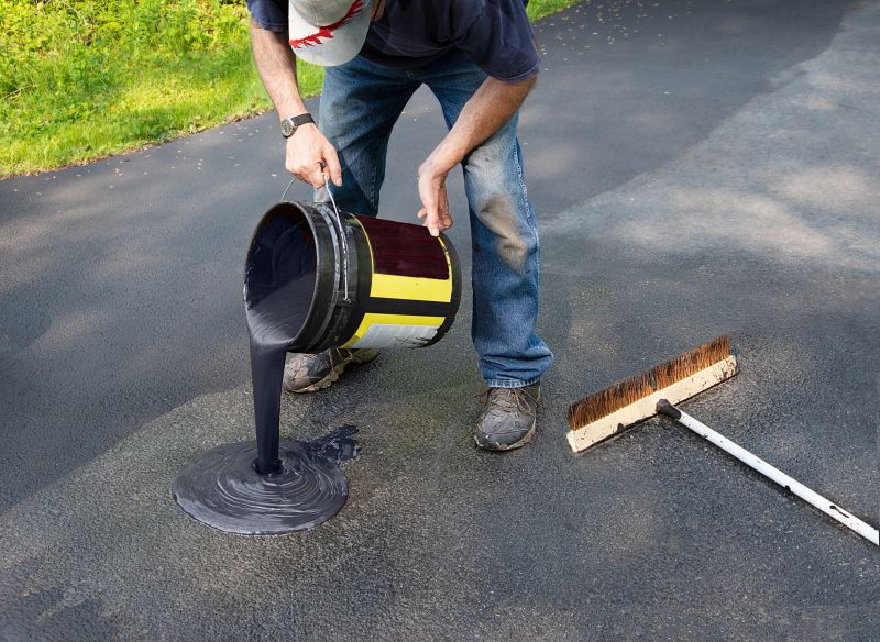 How Commercial Asphalt Sealing Protects High-Traffic Pavement